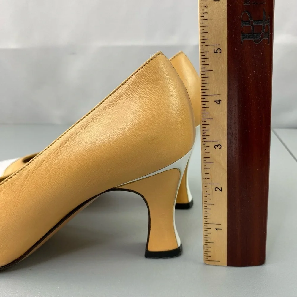 St. John Women's 2 Tone Tan and White Cap Pointed Toe Heels Women's size 6